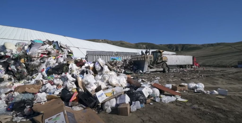 Junk Removal & Hauling Service