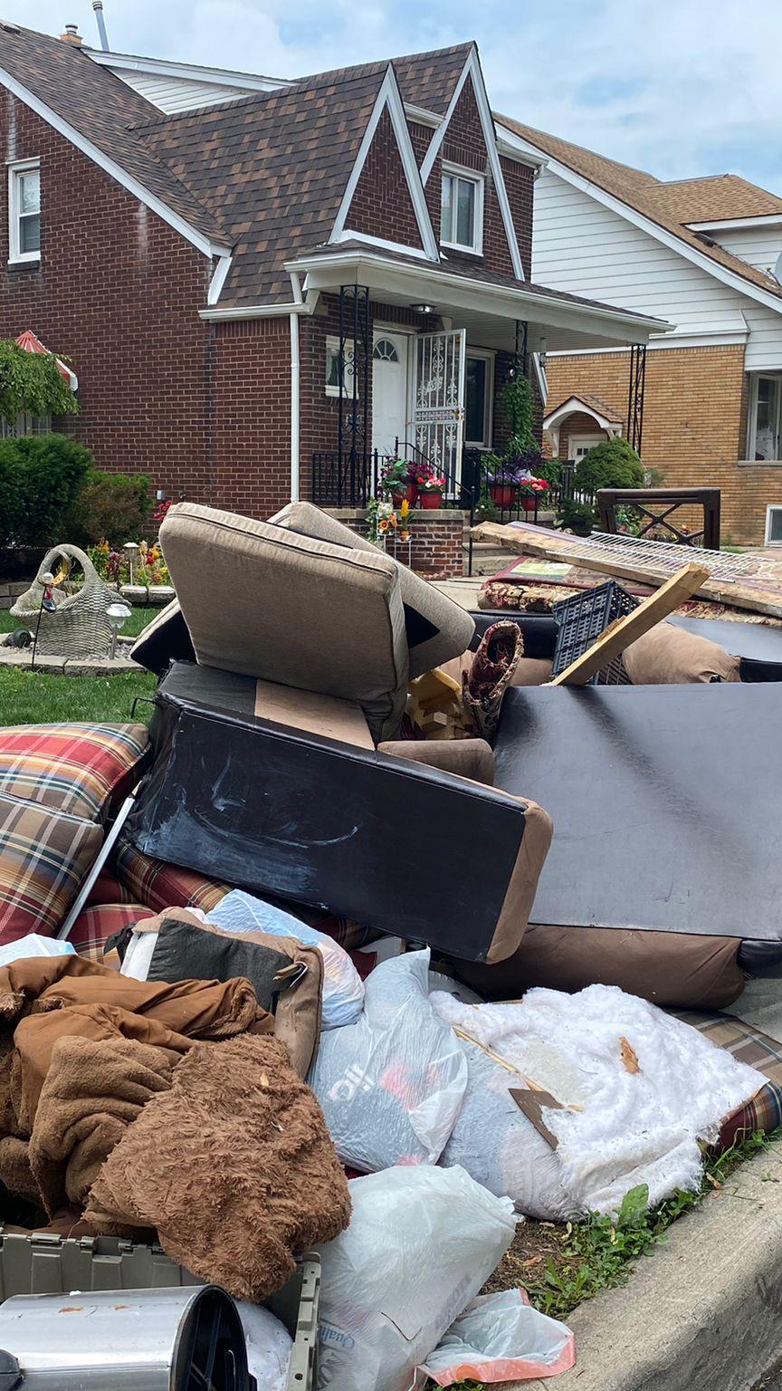 Flood Damage Cleanout Service In Seattle