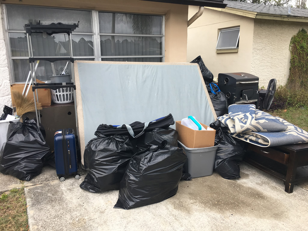 Moving Cleanout Service In Seattle