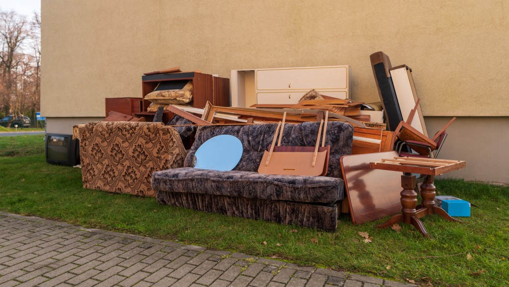 Furniture Removal Service In Seattle
